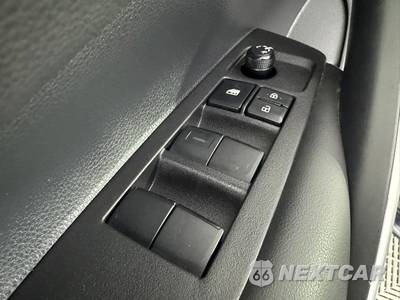 2024 Toyota Corolla Hybrid XLE Sedan - zdjęcie 39 z 46 - miniatura