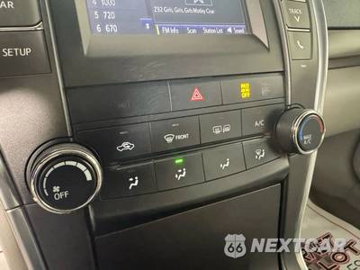 2017 Toyota Camry LE - zdjęcie 19 z 43 - miniatura