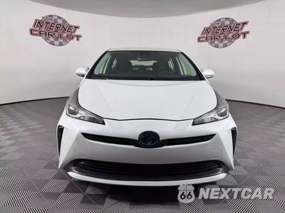 2022 Toyota Prius LE - zdjęcie 2 z 44 - miniatura