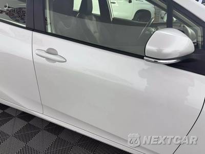 2022 Toyota Prius LE - zdjęcie 27 z 44 - miniatura