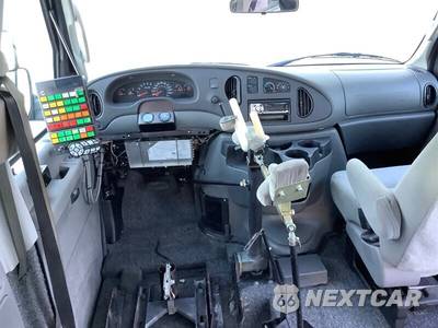 2007 Ford E-150 Wagon XL 138.0" WB - zdjęcie 26 z 39 - miniatura