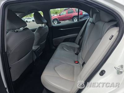 2023 Toyota Camry Hybrid XLE - zdjęcie 13 z 25 - miniatura