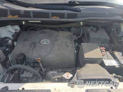 2019 Toyota Sienna L 7-Passenger 119.3" WB - zdjęcie 16 z 20 - miniatura
