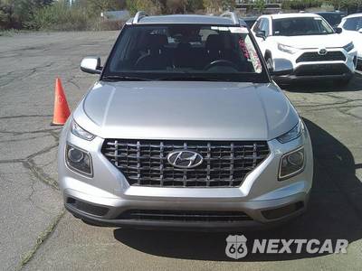 2025 Hyundai Venue SEL - zdjęcie 11 z 21 - miniatura