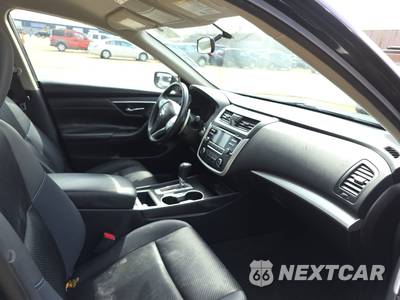 2016 Nissan Altima 2.5 SR - zdjęcie 8 z 21 - miniatura