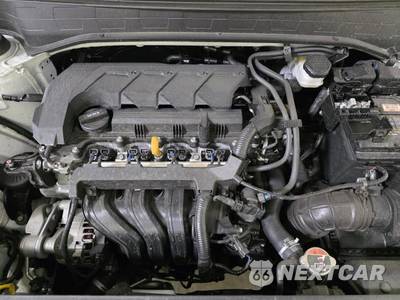 2025 Hyundai Venue SEL - zdjęcie 12 z 18 - miniatura