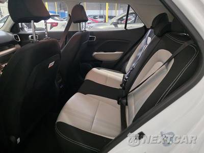 2025 Hyundai Venue SEL - zdjęcie 18 z 18 - miniatura