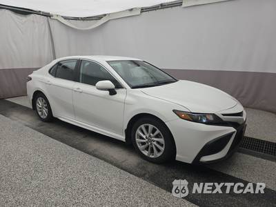 2023 Toyota Camry SE - zdjęcie 3 z 32 - miniatura