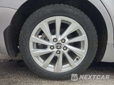 2024 Toyota Camry SE - zdjęcie 5 z 37 - miniatura