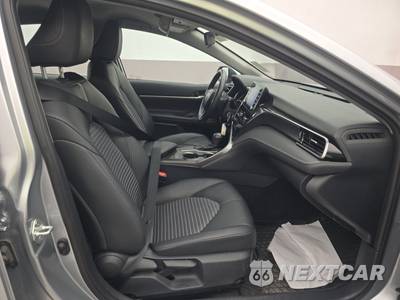 2024 Toyota Camry SE - zdjęcie 8 z 37 - miniatura