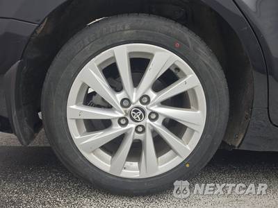 2024 Toyota Camry SE - zdjęcie 5 z 27 - miniatura