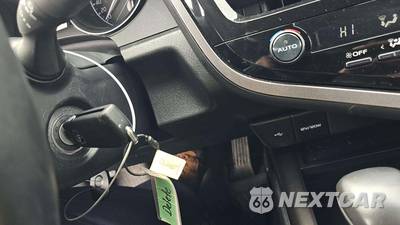 2024 Toyota Camry SE - zdjęcie 24 z 27 - miniatura