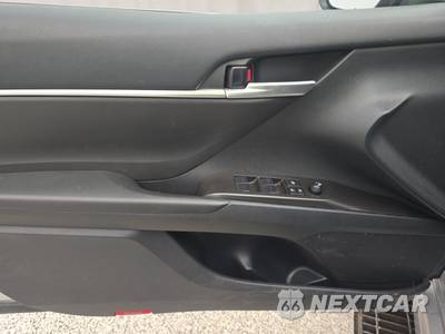 2024 Toyota Camry SE - zdjęcie 9 z 37 - miniatura