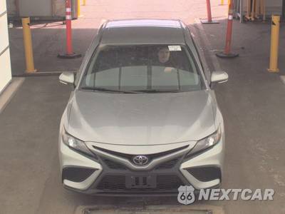 2024 Toyota Camry SE - zdjęcie 2 z 30 - miniatura