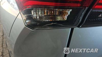 2024 Toyota Highlander LE - zdjęcie 6 z 14 - miniatura