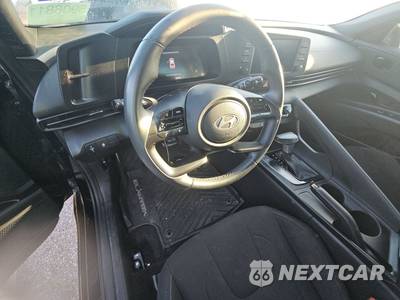 2025 Hyundai Elantra SEL Sport - zdjęcie 11 z 18 - miniatura