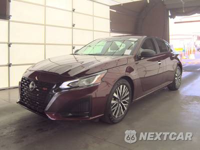 2025 Nissan Altima SV - zdjęcie 1 z 29 - miniatura