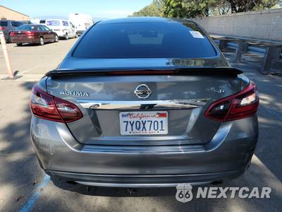 2017 Nissan Altima 2.5 SR - zdjęcie 5 z 35 - miniatura