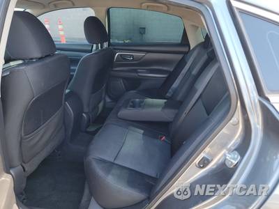 2017 Nissan Altima 2.5 SR - zdjęcie 13 z 35 - miniatura