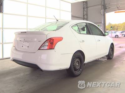 2019 Nissan Versa Sedan SV - zdjęcie 4 z 30 - miniatura