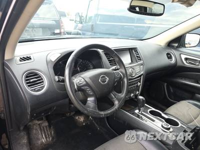 2019 Nissan Pathfinder SV - zdjęcie 11 z 24 - miniatura