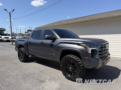 2026 Toyota Tundra Platinum Crew Cab Short Bed - zdjęcie 2 z 46 - miniatura