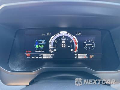 2026 Toyota Tundra Platinum Crew Cab Short Bed - zdjęcie 39 z 46 - miniatura