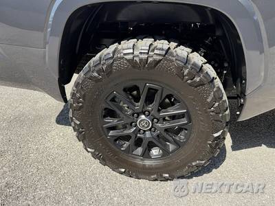 2026 Toyota Tundra Platinum Crew Cab Short Bed - zdjęcie 10 z 46 - miniatura