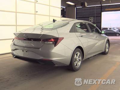 2021 Hyundai Elantra SE - zdjęcie 4 z 23 - miniatura