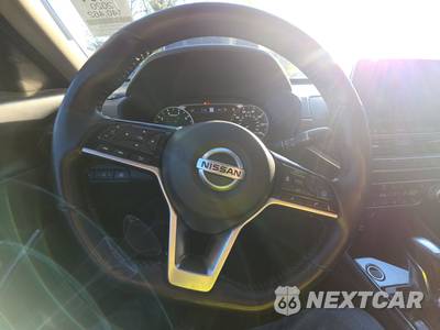 2020 Nissan Altima SL - zdjęcie 10 z 36 - miniatura