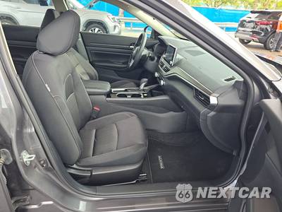 2024 Nissan Altima SV - zdjęcie 8 z 20 - miniatura