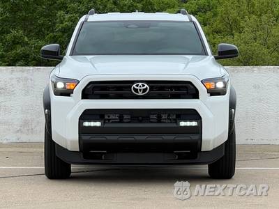 2026 Toyota 4Runner SR5 - zdjęcie 2 z 36 - miniatura