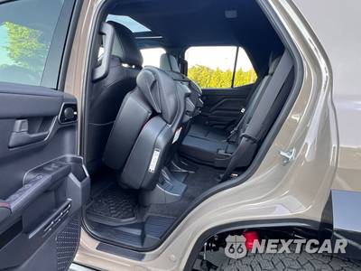 2025 Toyota 4Runner i-FORCE MAX TRD Pro - zdjęcie 28 z 46 - miniatura