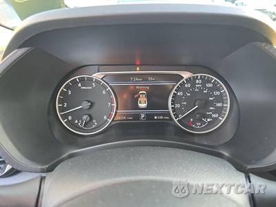 2025 Nissan Sentra SV - zdjęcie 8 z 18 - miniatura