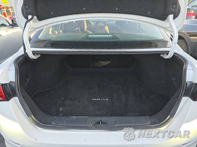 2025 Nissan Sentra SV - zdjęcie 11 z 18 - miniatura