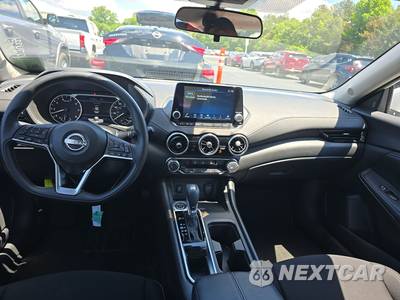 2025 Nissan Sentra SV - zdjęcie 6 z 19 - miniatura