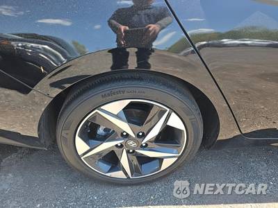 2023 Hyundai Elantra SEL - zdjęcie 10 z 22 - miniatura