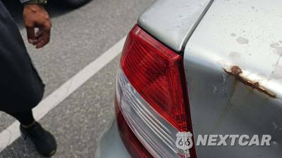 2004 Toyota Camry SE - zdjęcie 8 z 17 - miniatura