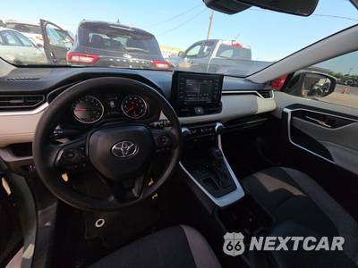 2022 Toyota RAV4 XLE - zdjęcie 11 z 21 - miniatura