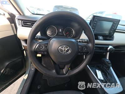 2022 Toyota RAV4 XLE - zdjęcie 10 z 21 - miniatura