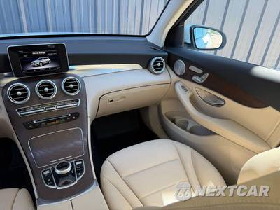 2019 Mercedes-Benz GLC 300 4MATIC - zdjęcie 17 z 30 - miniatura