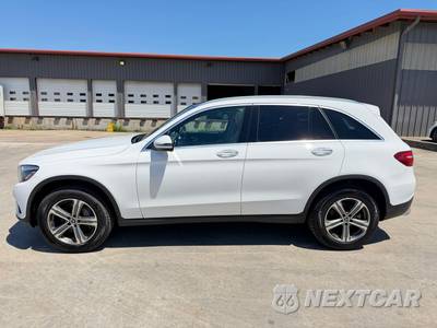 2019 Mercedes-Benz GLC 300 4MATIC - zdjęcie 4 z 30 - miniatura