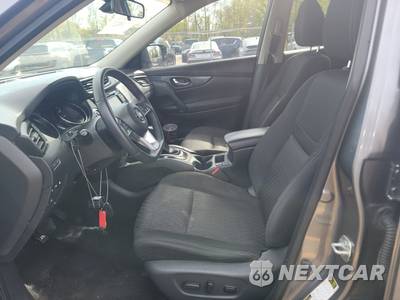 2019 Nissan Rogue SV - zdjęcie 7 z 18 - miniatura