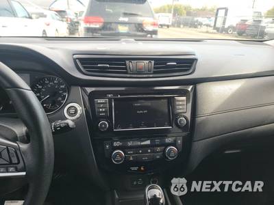 2019 Nissan Rogue SV - zdjęcie 11 z 18 - miniatura