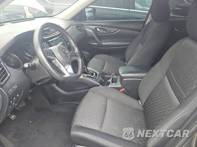2020 Nissan Rogue SV - zdjęcie 7 z 24 - miniatura