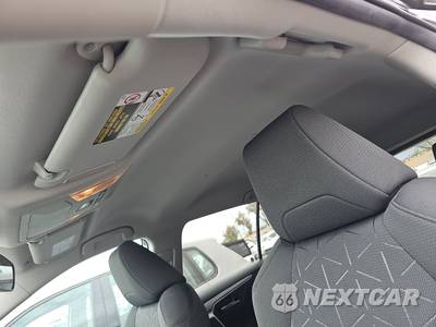 2021 Toyota RAV4 XLE - zdjęcie 19 z 43 - miniatura