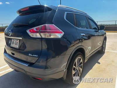2016 Nissan Rogue SL - zdjęcie 4 z 41 - miniatura