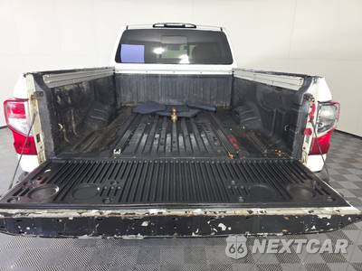 2018 Nissan TITAN XD PRO-4X Crew Cab Medium Bed - zdjęcie 16 z 45 - miniatura