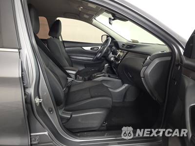 2021 Nissan Rogue Sport S - zdjęcie 8 z 29 - miniatura