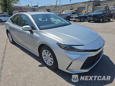 2025 Toyota Camry LE - zdjęcie 3 z 25 - miniatura